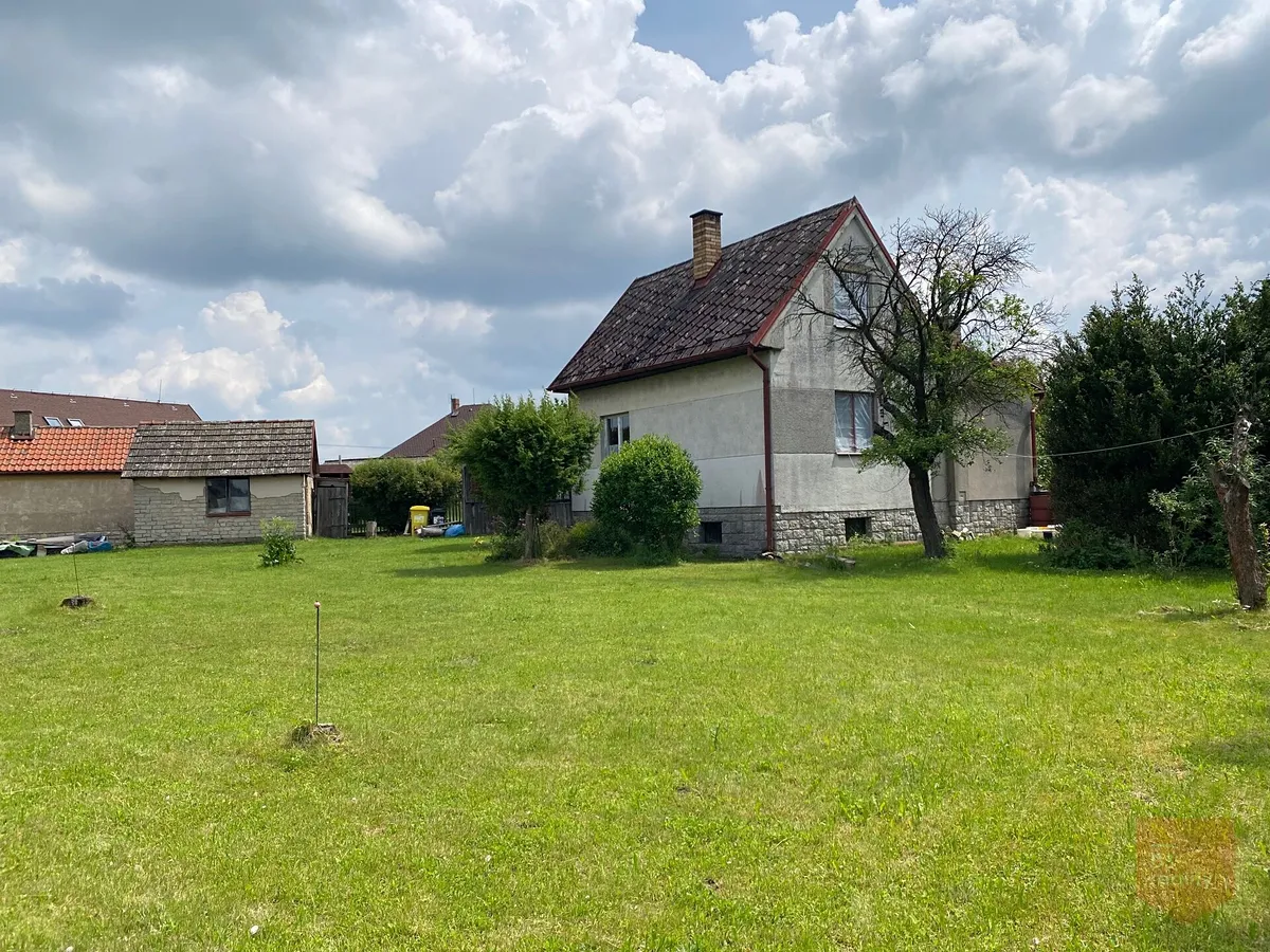 Prodej stavebního pozemku 1409 m²